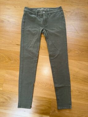 American Eagle Outfitters Olive Green Skinny Jeans